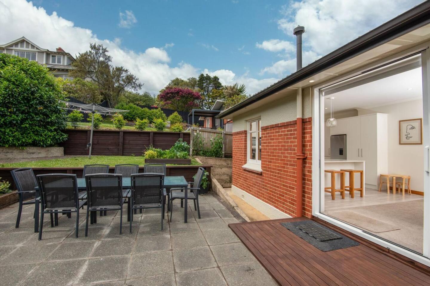 Stunning Family Home In Andersons Bay Дьюндин Экстерьер фото